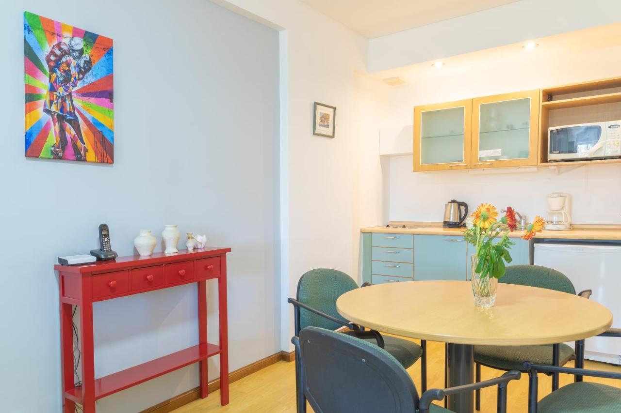 Callao Plaza Suites บัวโนสไอเรส ภายนอก รูปภาพ